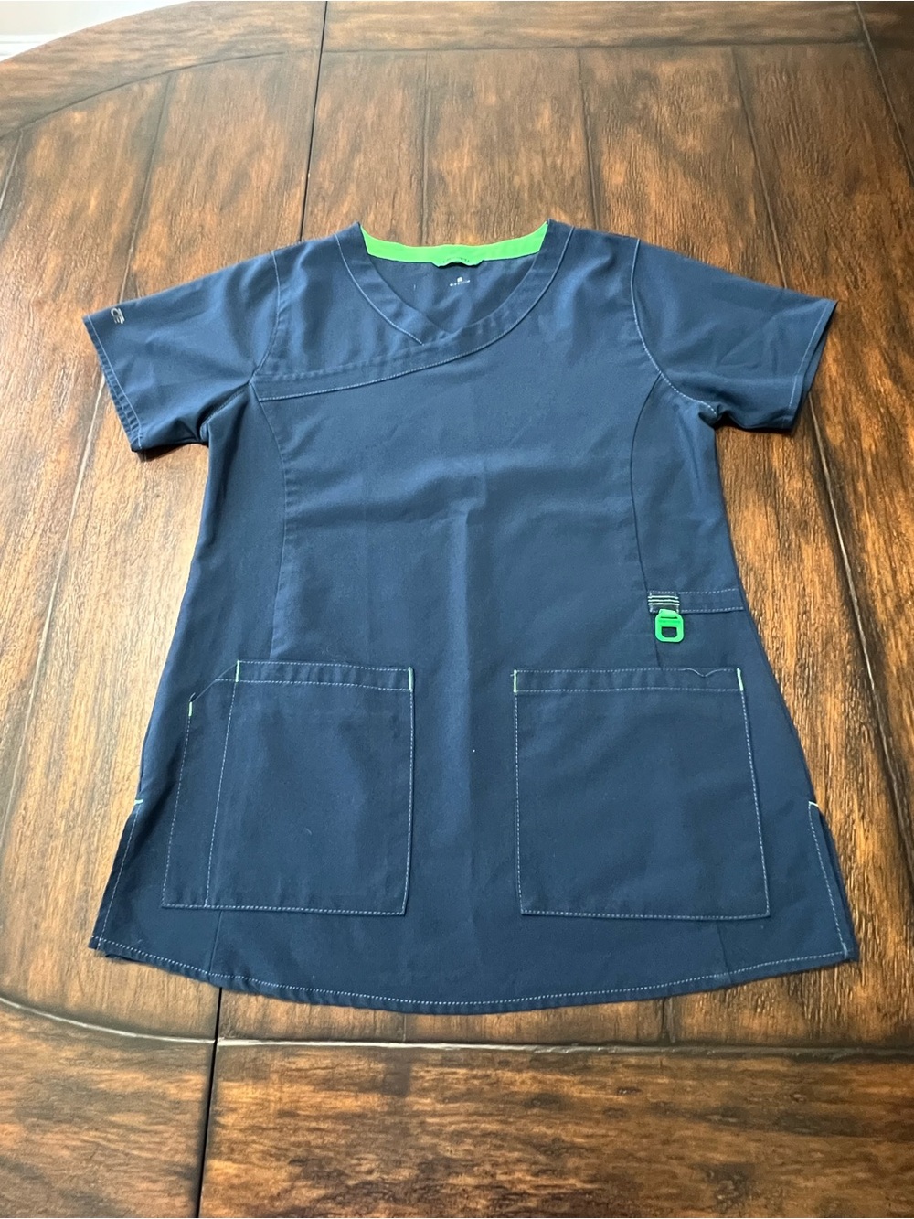 Carhartt Force Women’s Scrub Top C14108 V-Neck Solid Blue 2 Pockets Size Small